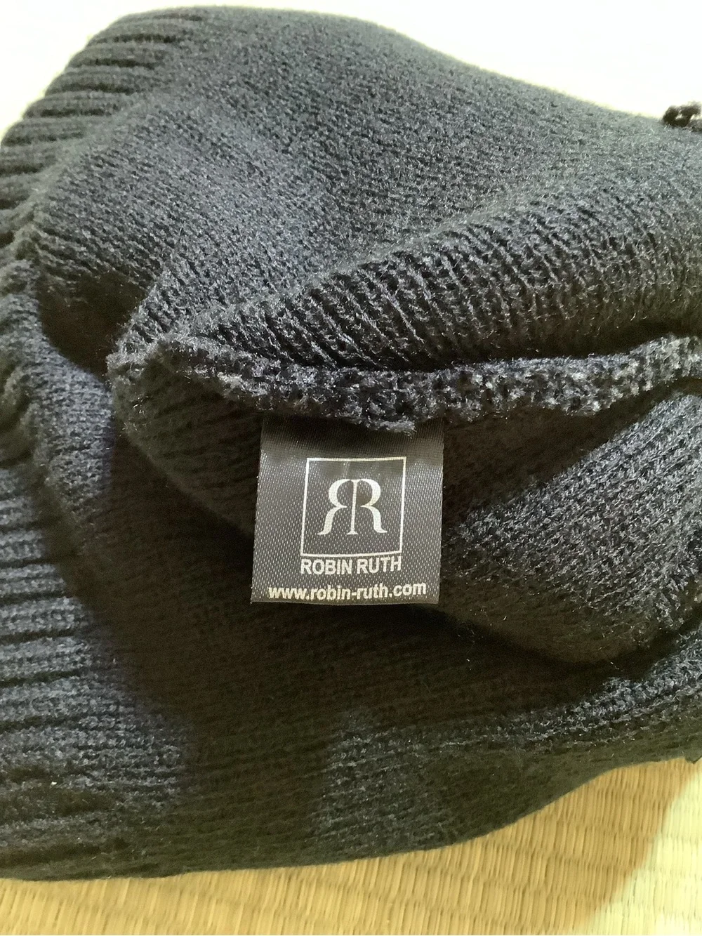 Robin Ruth Alaska Moose Hat Black Grey Pom Pom Beanie